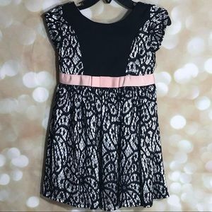 NWT FORMAL BLACK LACE DRESS.